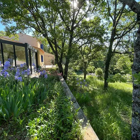 Bed and breakfast L'évidence En Provence 3*